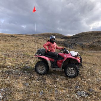 Muestreo de roca con ATVs – Lawyers, BC